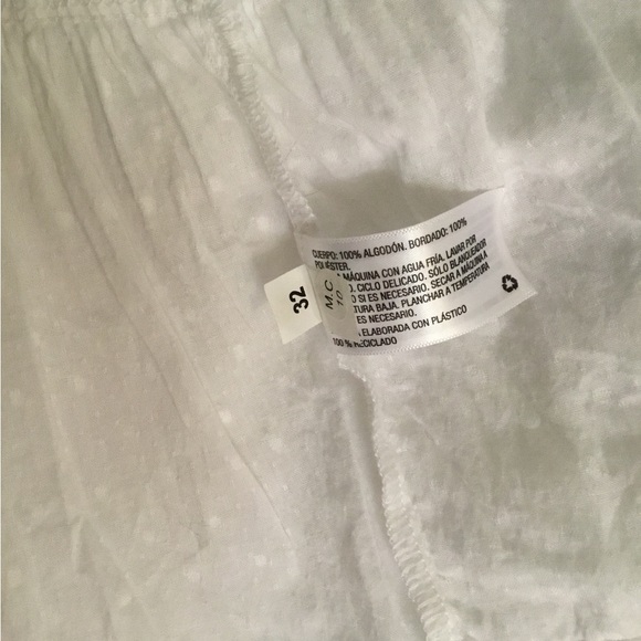 🌹HOST PICK- UNIVERSAL WHITE PEACH EMBROIDERED FLOWER CROP RUFFLE TOP/SIZE M - Picture 7 of 8